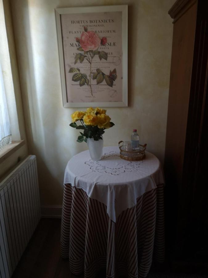 East Wind Bed and Breakfast Medea Eksteriør billede