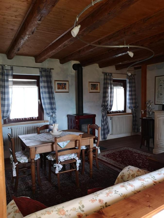 East Wind Bed and Breakfast Medea Eksteriør billede