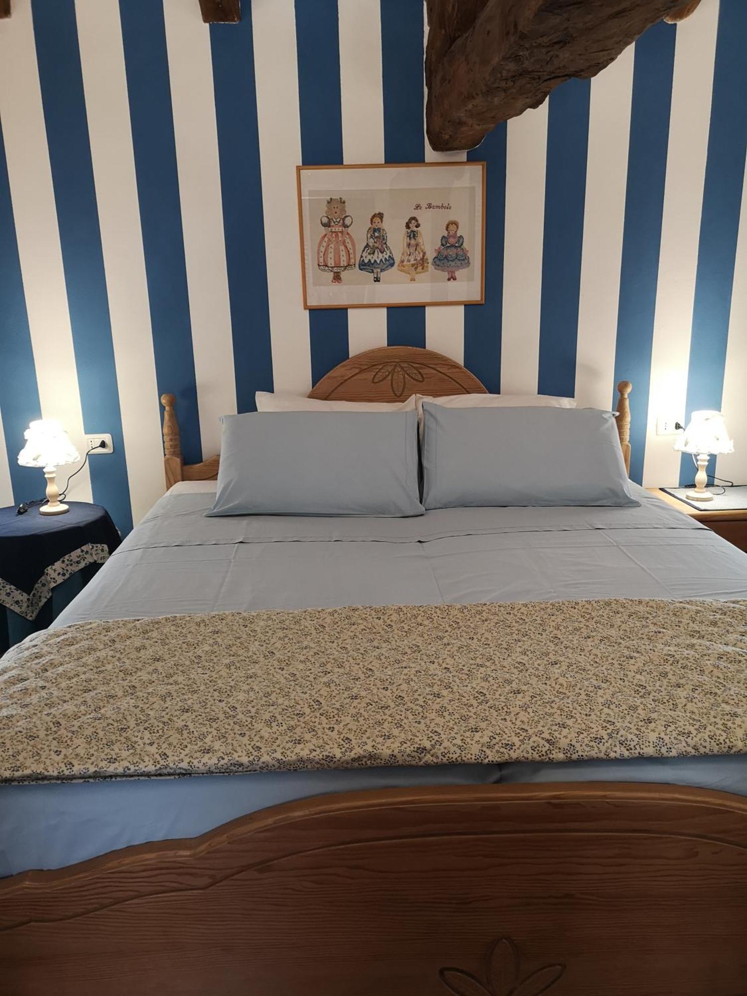 East Wind Bed and Breakfast Medea Eksteriør billede